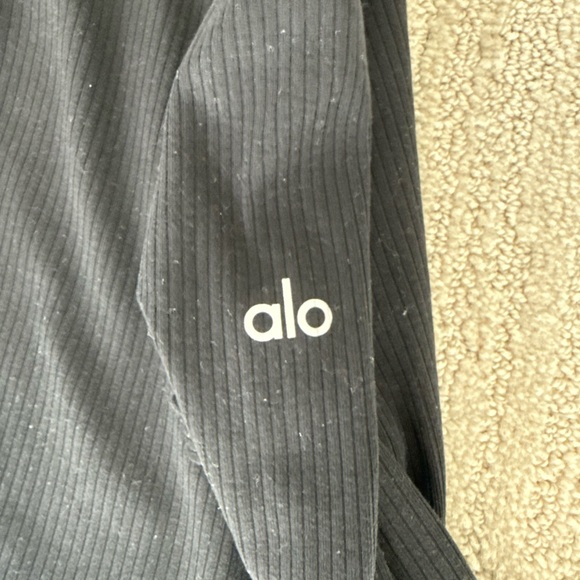 Women's Black Long Sleeve ALO Top - Picture 3 of 3